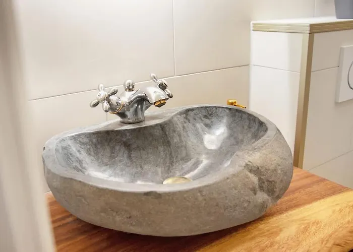 Luxury 2br - 121 Sqm - Ultra Apartment