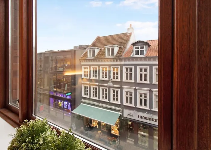 Apartment Luxury 2br - 121 Sqm - Ultra