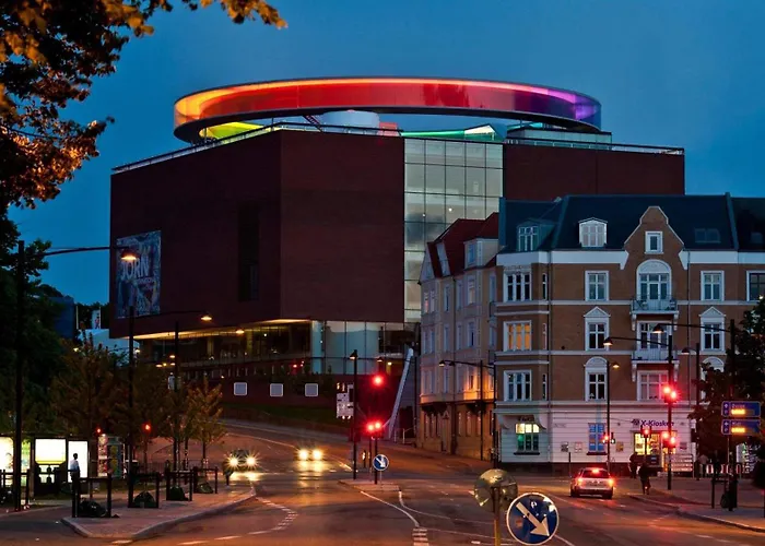 Luxury 2br - 121 Sqm - Ultra Apartment